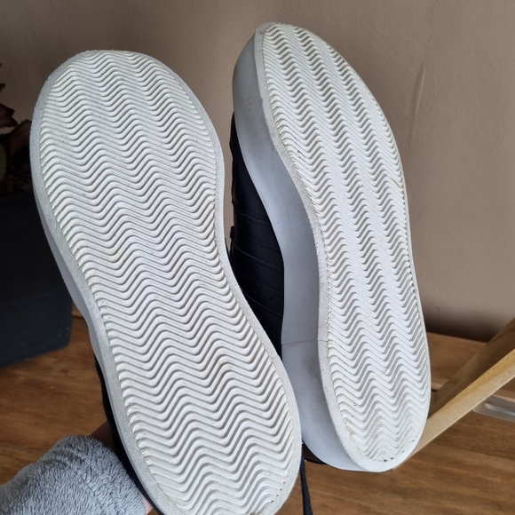 Adidas black leather trainers uk 8 - Picture 8 of 8